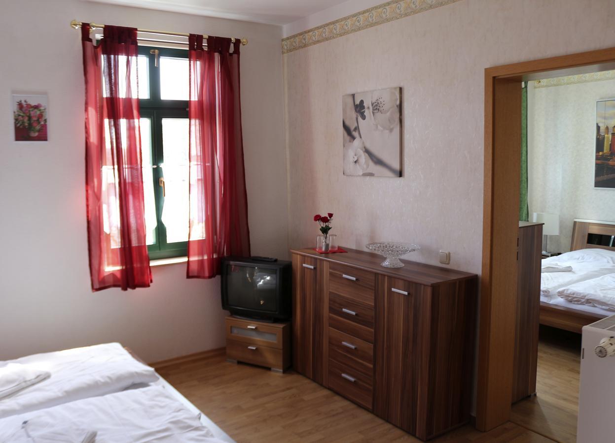 Gasthaus & Pension "Zur Rose" Weimar (Thuringia) Bagian luar foto