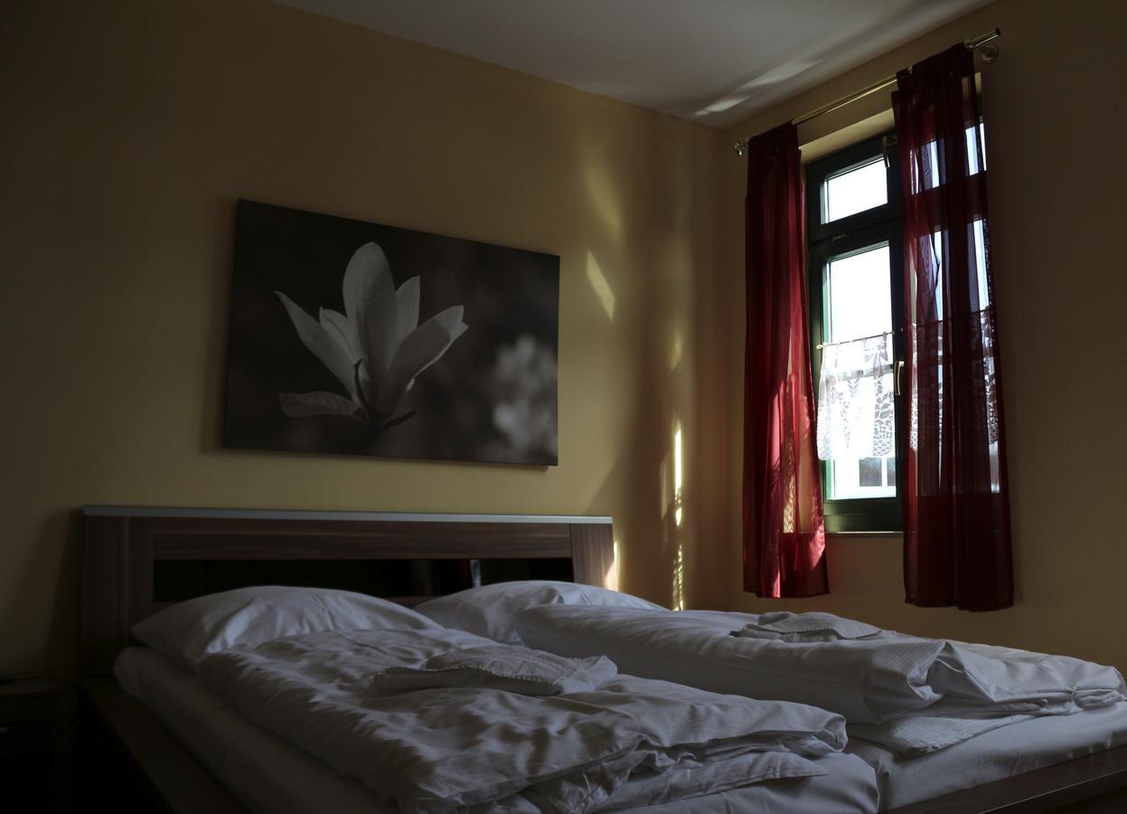 Gasthaus & Pension "Zur Rose" Weimar (Thuringia) Bagian luar foto