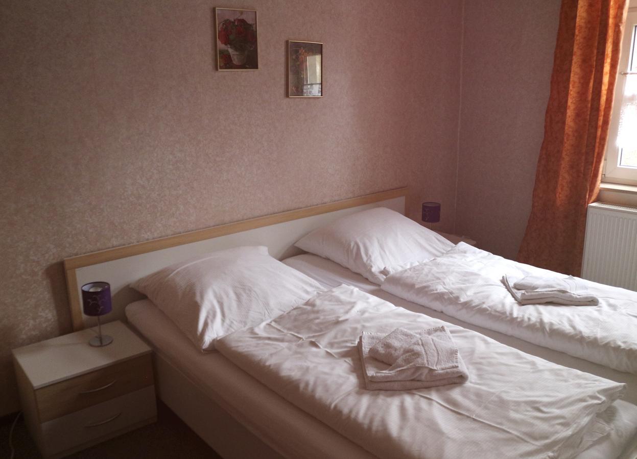 Gasthaus & Pension "Zur Rose" Weimar (Thuringia) Bagian luar foto