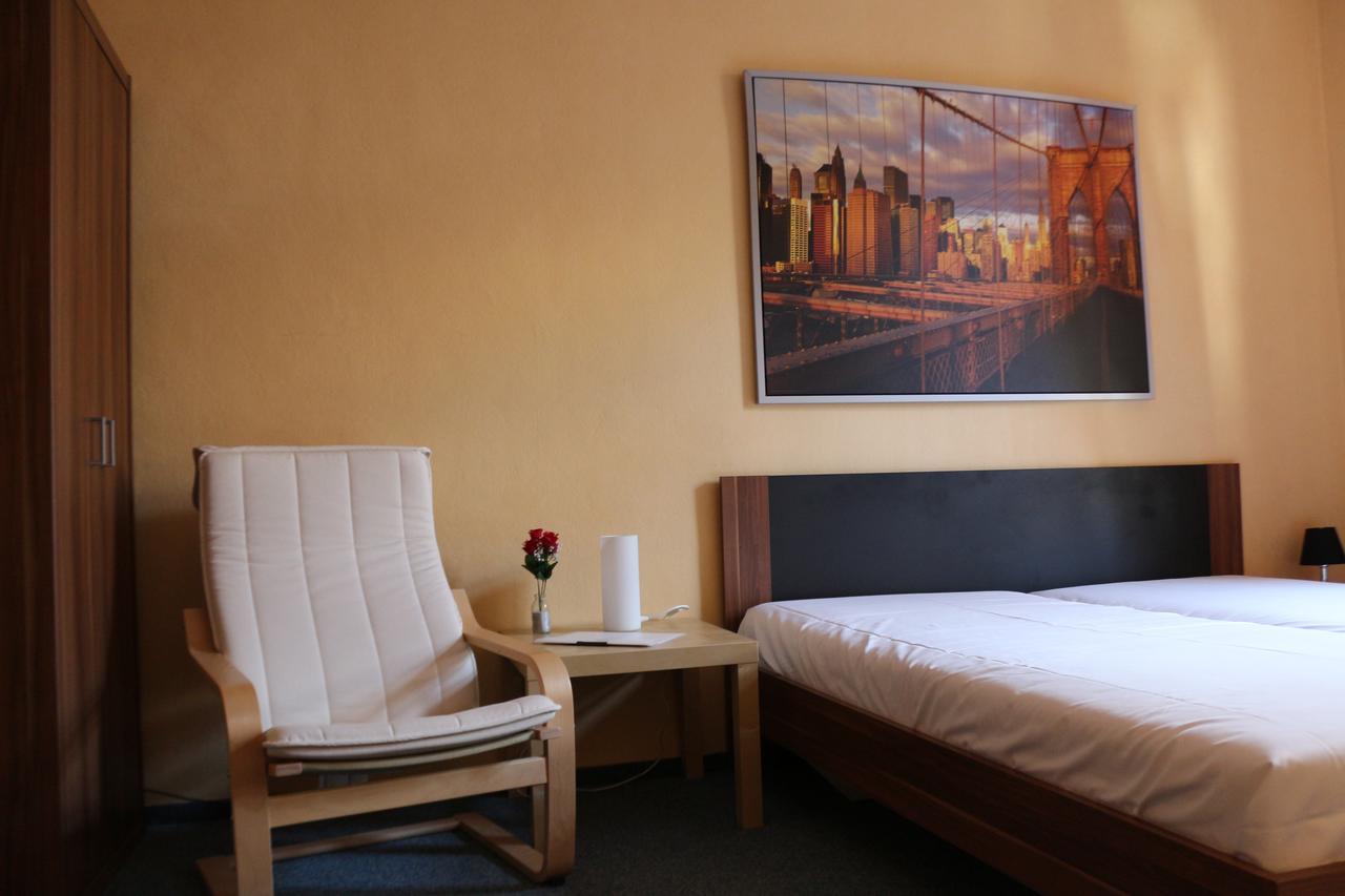 Gasthaus & Pension "Zur Rose" Weimar (Thuringia) Bagian luar foto
