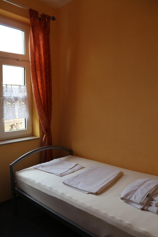 Gasthaus & Pension "Zur Rose" Weimar (Thuringia) Bagian luar foto
